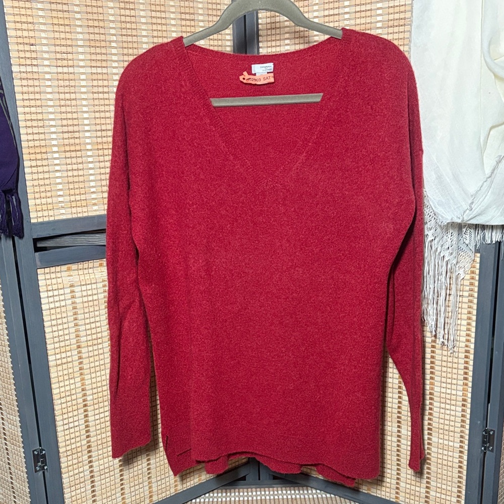 Women's Red V-Neck Cashmere Sweater